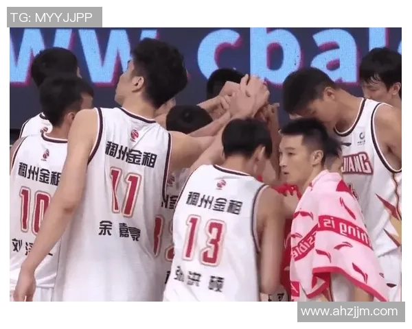 杭州篮球队在选拔赛中以96分稳居积分榜首位展现强劲实力